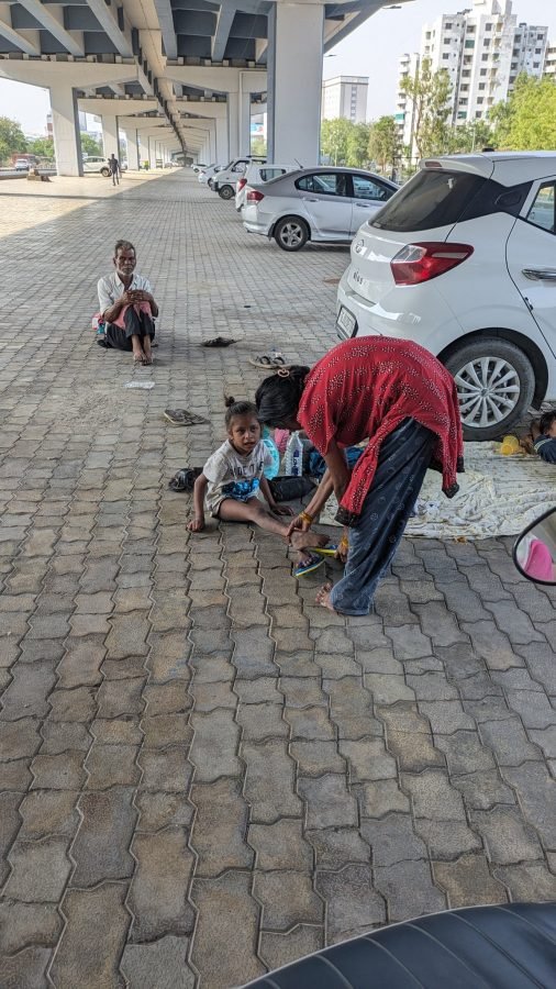Slipper Distribution, Ahmedabad, May 2024