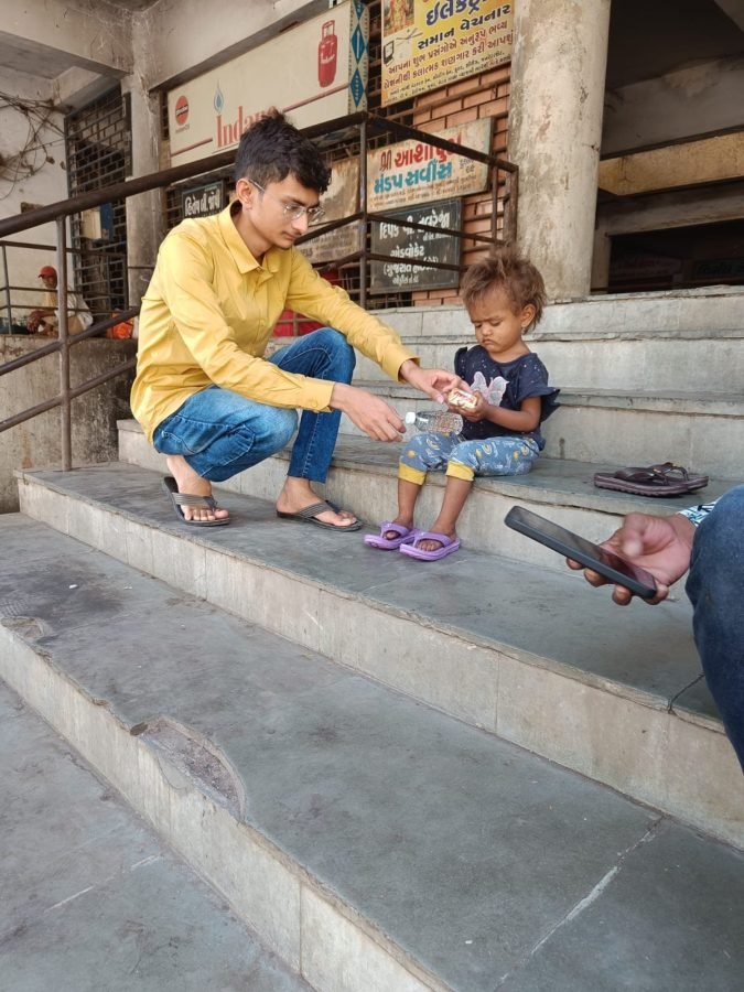 Slipper Distribution, Rajkot Railway Station, May 2024