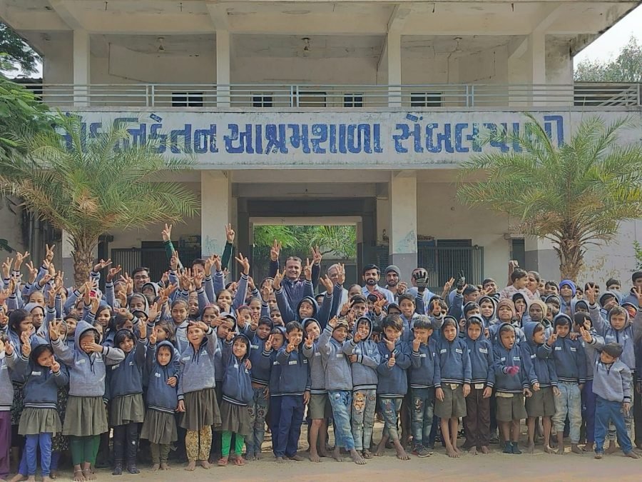 Jacket Distribution, Samel Pani, near Ambaji, December 2024