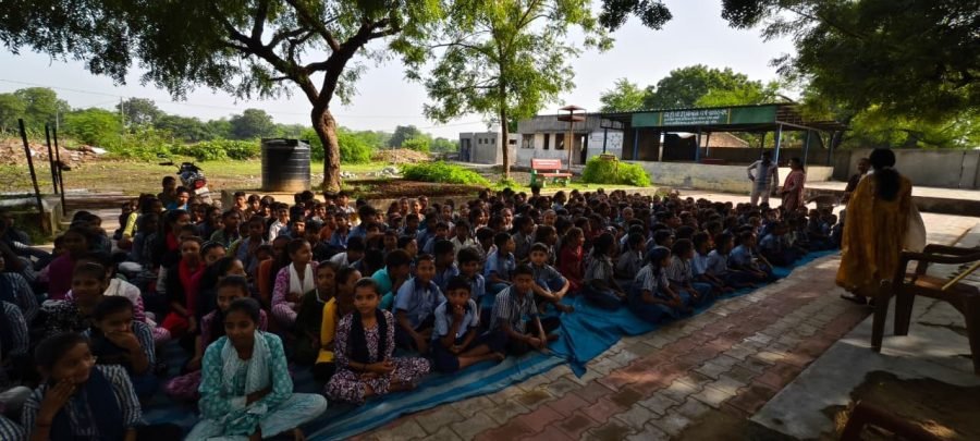 Jacket Distribution, Sihunj and Khesara, Kheda, October 2025