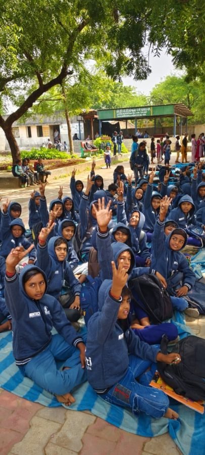 Jacket Distribution, Sihunj and Khesara, Kheda, October 2025