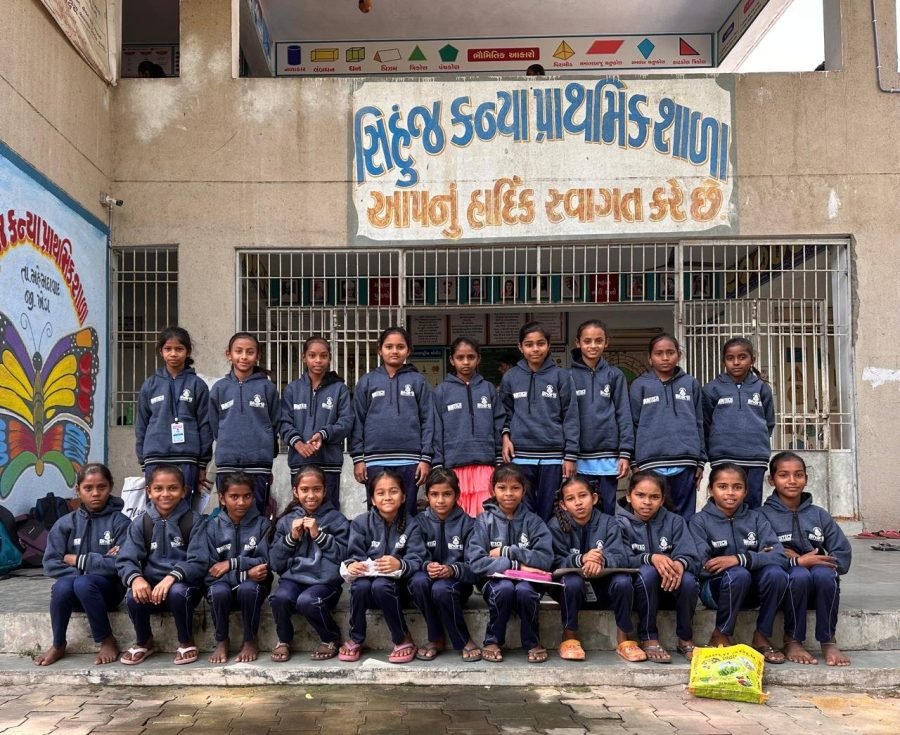 Jacket Distribution, Sihunj and Khesara, Kheda, October 2025