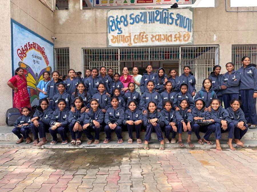 Jacket Distribution, Sihunj and Khesara, Kheda, October 2025
