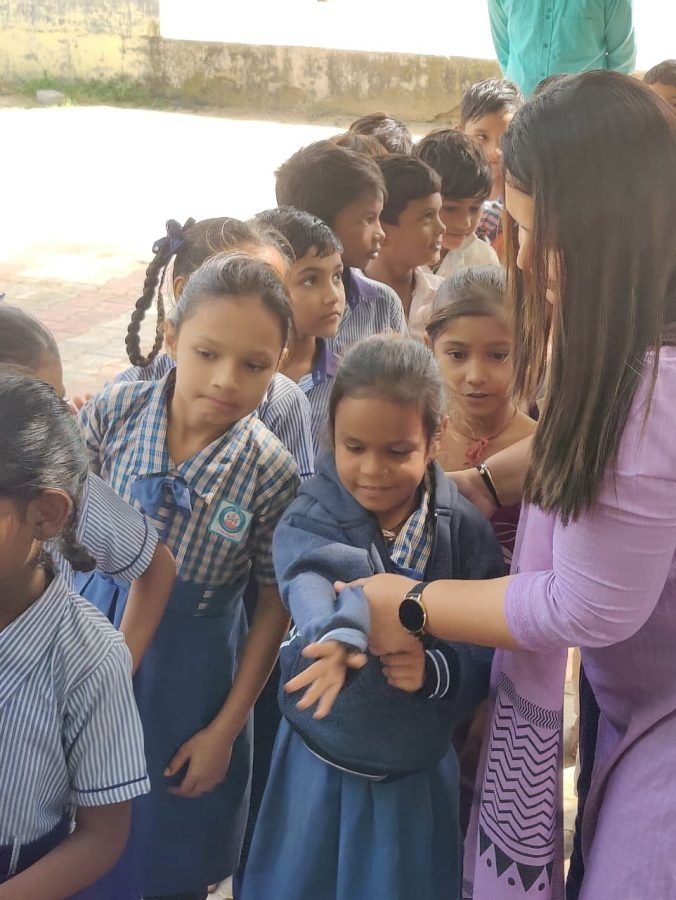 Jacket Distribution, Sihunj and Khesara, Kheda, October 2025
