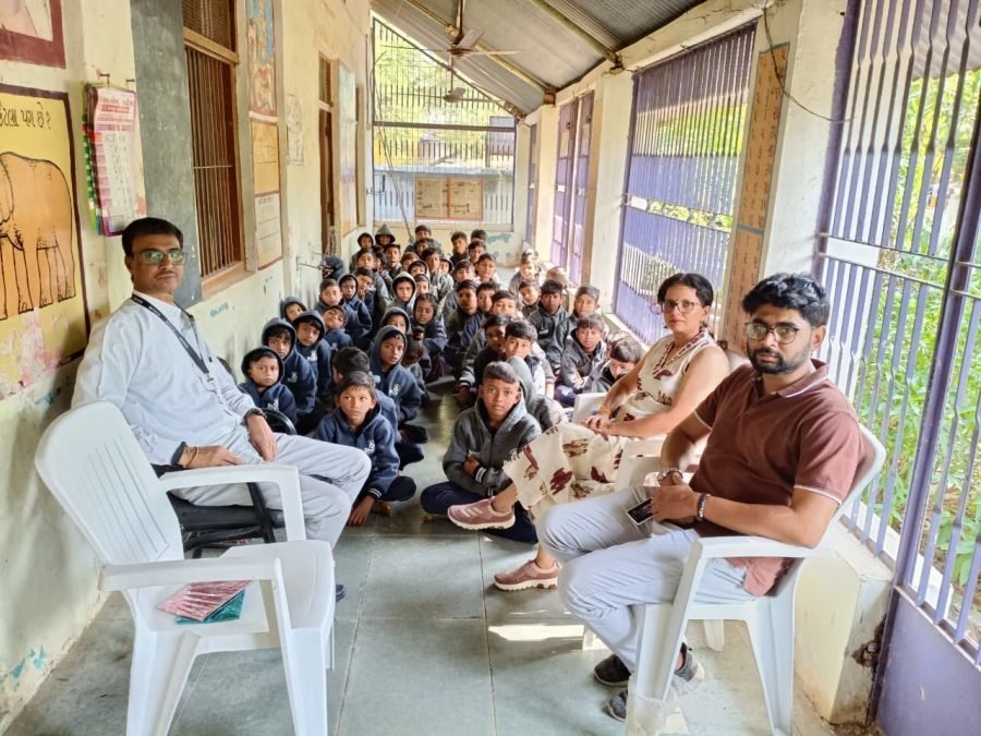 Jacket Distribution, Dhaniyol Prathmik School, Dahegam, November 2025