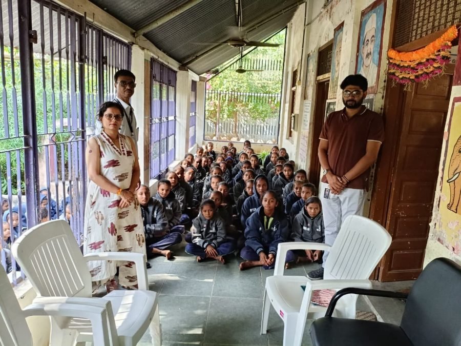 Jacket Distribution, Dhaniyol Prathmik School, Dahegam, November 2025