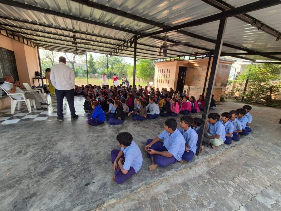 Jacket Distribution, Pinglaj Prathmik School, Mahemdabad, November 2025