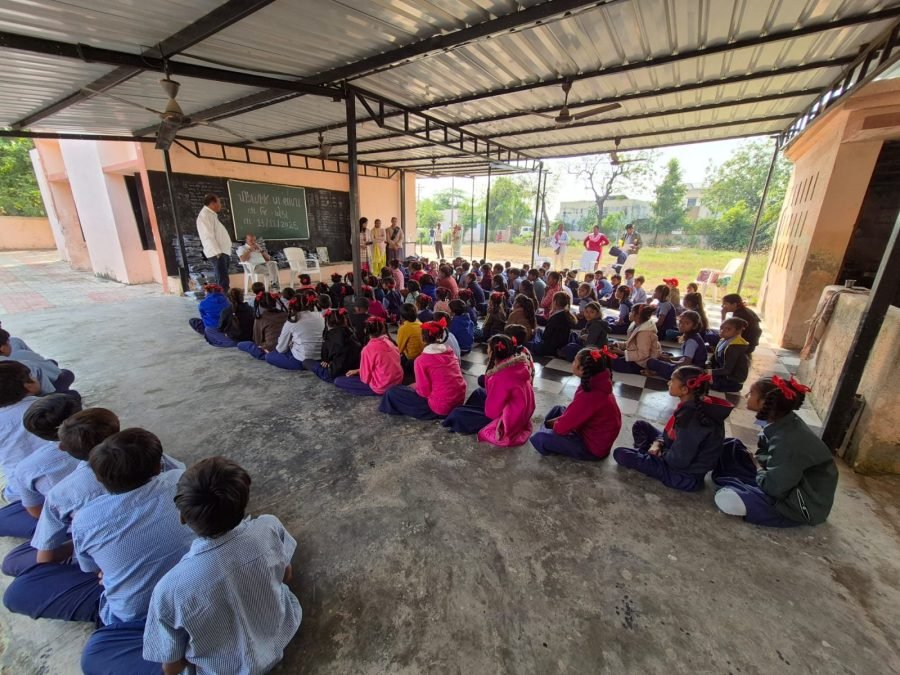 Jacket Distribution, Pinglaj Prathmik School, Mahemdabad, November 2025