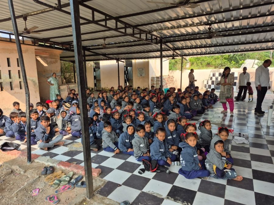 Jacket Distribution, Pinglaj Prathmik School, Mahemdabad, November 2025