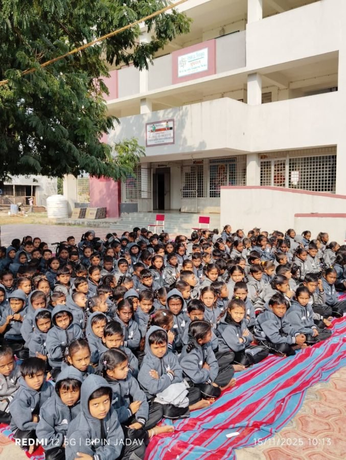 Jacket Distribution, PM Shri Mahemdabad Kanya School and Gadva Prathmik School, November 2025