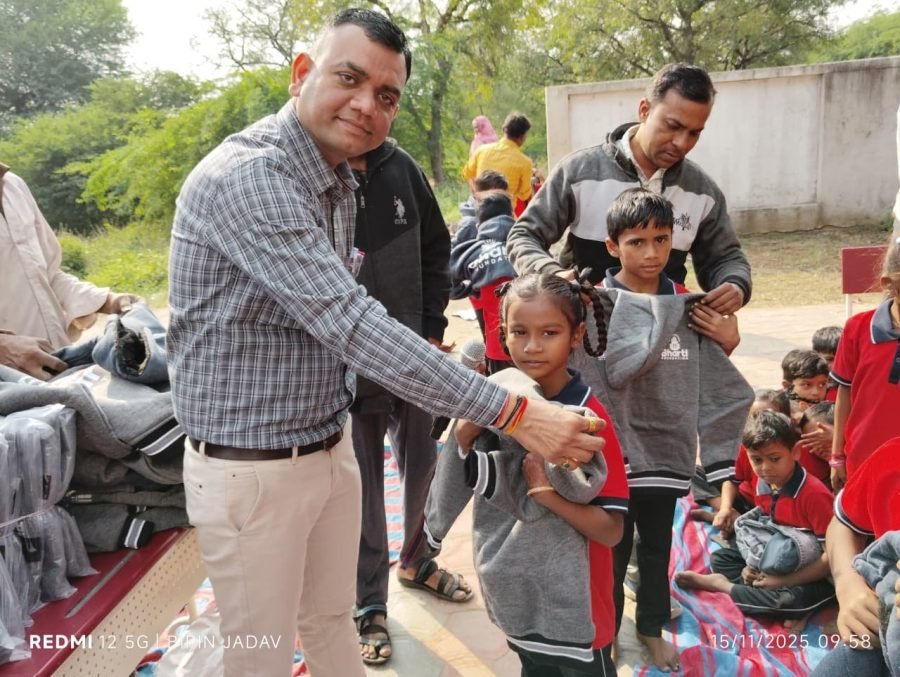 Jacket Distribution, PM Shri Mahemdabad Kanya School and Gadva Prathmik School, November 2025