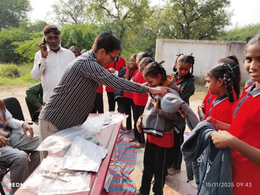 Jacket Distribution, PM Shri Mahemdabad Kanya School and Gadva Prathmik School, November 2025