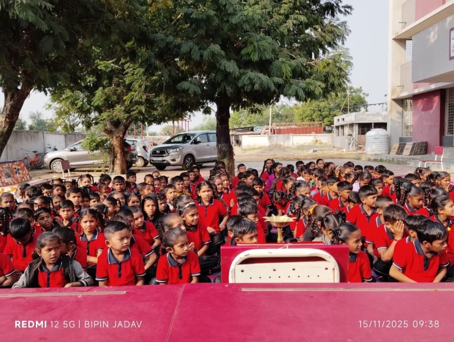 Jacket Distribution, PM Shri Mahemdabad Kanya School and Gadva Prathmik School, November 2025