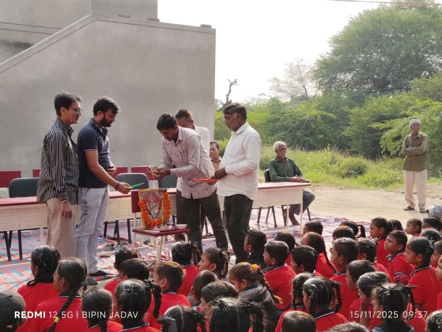 Jacket Distribution, PM Shri Mahemdabad Kanya School and Gadva Prathmik School, November 2025