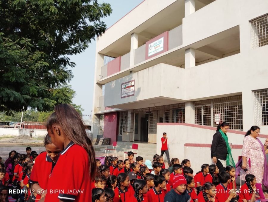 Jacket Distribution, PM Shri Mahemdabad Kanya School and Gadva Prathmik School, November 2025