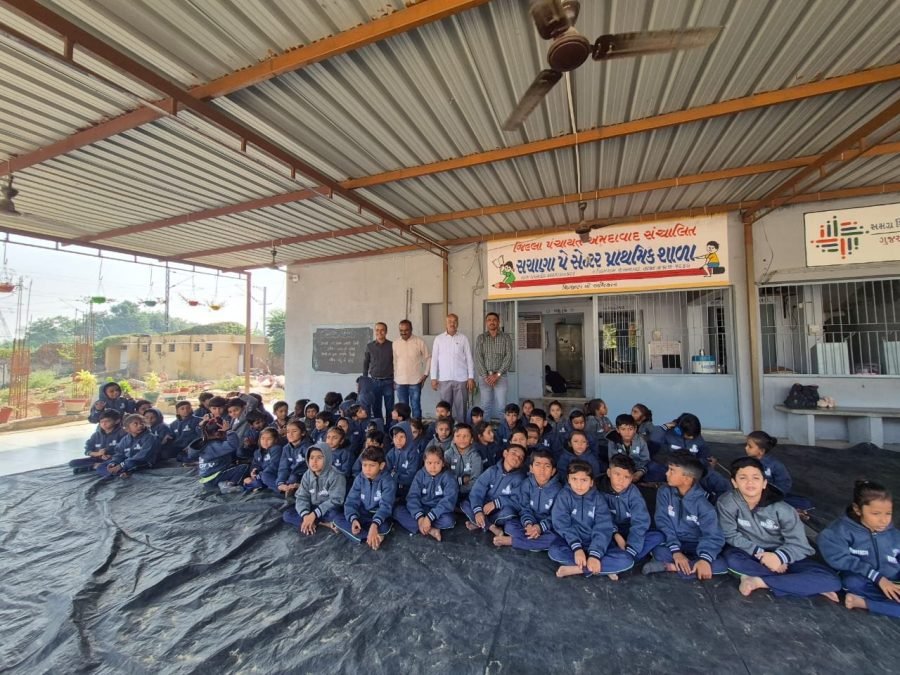 Jacket Distribution, Shri Sachana Pay Center School, November 2025