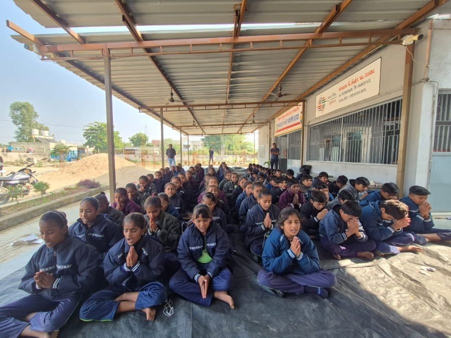 Jacket Distribution, Shri Sachana Pay Center School, November 2025