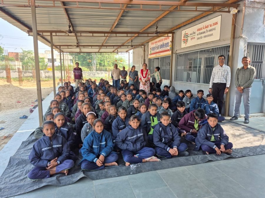 Jacket Distribution, Shri Sachana Pay Center School, November 2025