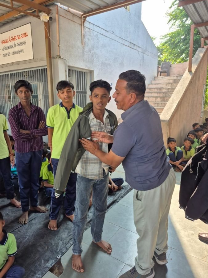 Jacket Distribution, Shri Sachana Pay Center School, November 2025