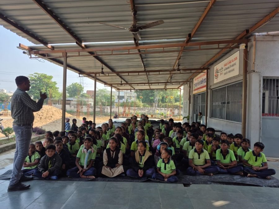 Jacket Distribution, Shri Sachana Pay Center School, November 2025