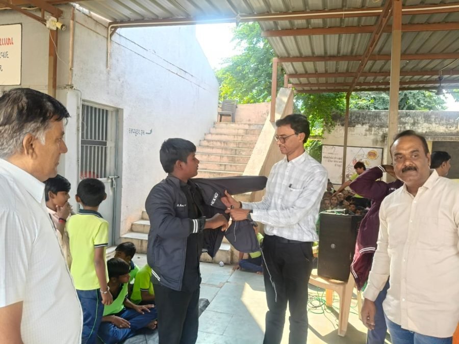 Jacket Distribution, Shri Sachana Pay Center School, November 2025
