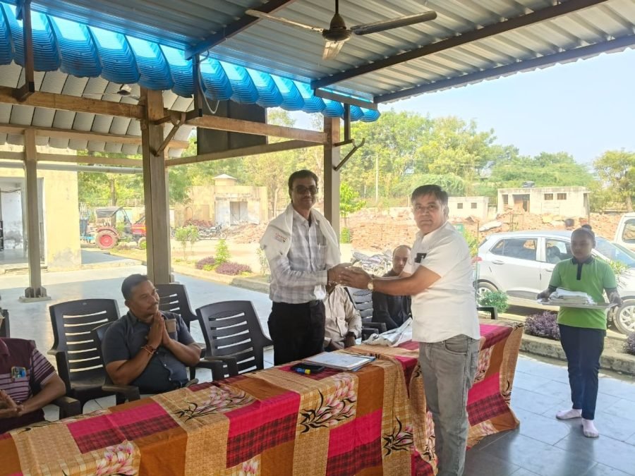 Jacket Distribution, Shri Sachana Pay Center School, November 2025