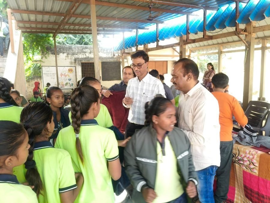 Jacket Distribution, Shri Sachana Pay Center School, November 2025
