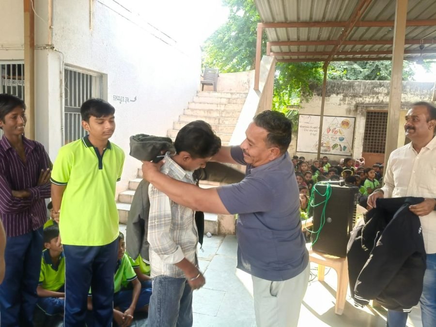 Jacket Distribution, Shri Sachana Pay Center School, November 2025