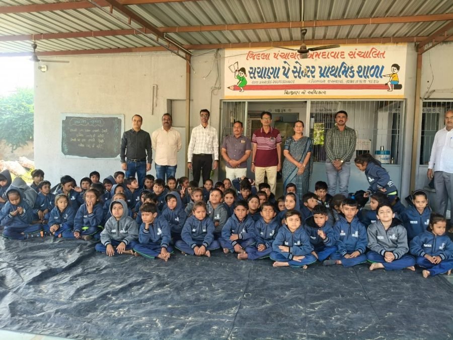 Jacket Distribution, Shri Sachana Pay Center School, November 2025