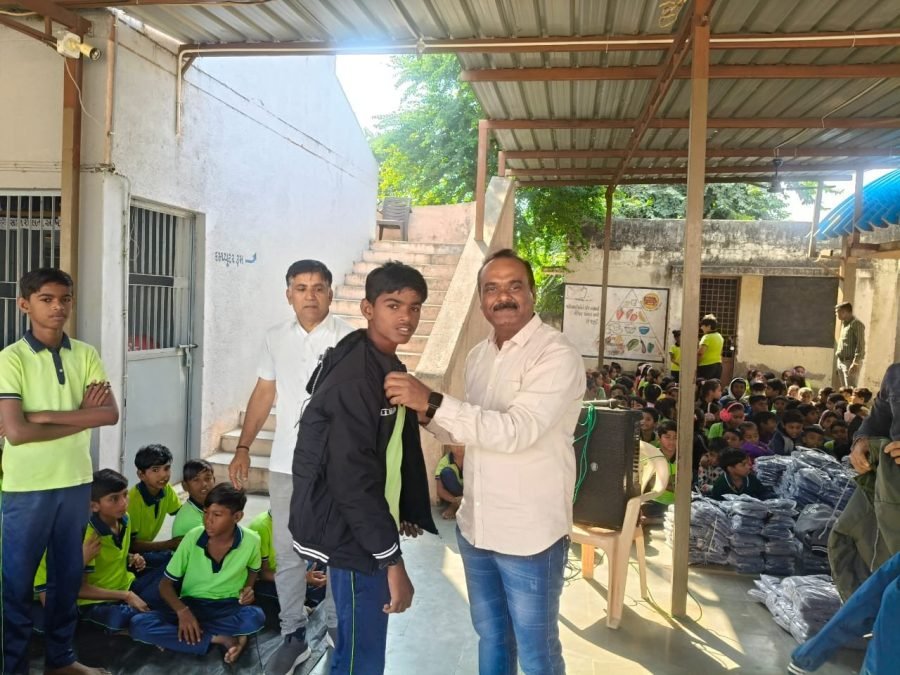 Jacket Distribution, Shri Sachana Pay Center School, November 2025