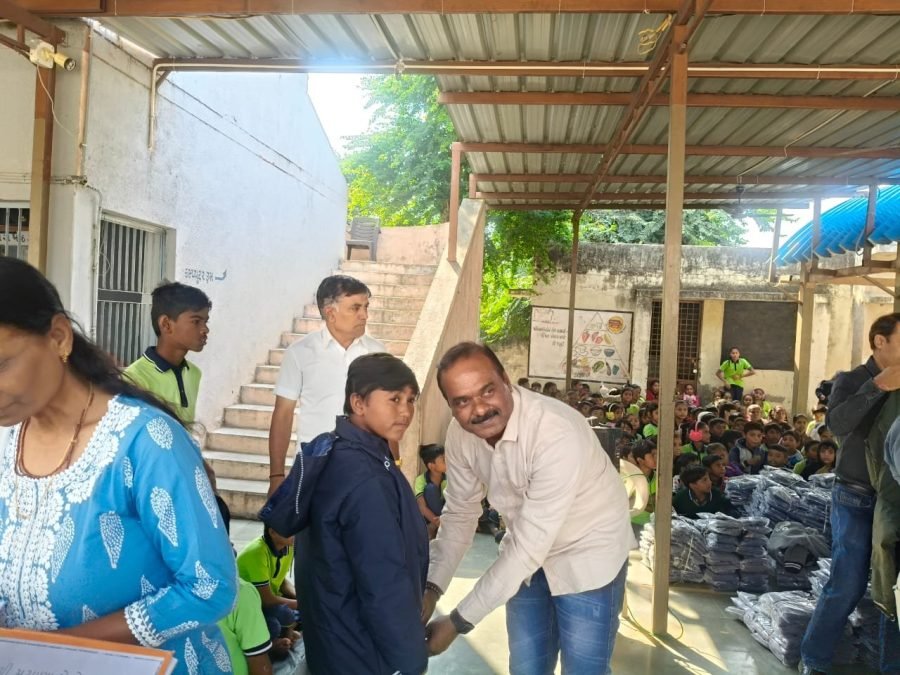 Jacket Distribution, Shri Sachana Pay Center School, November 2025