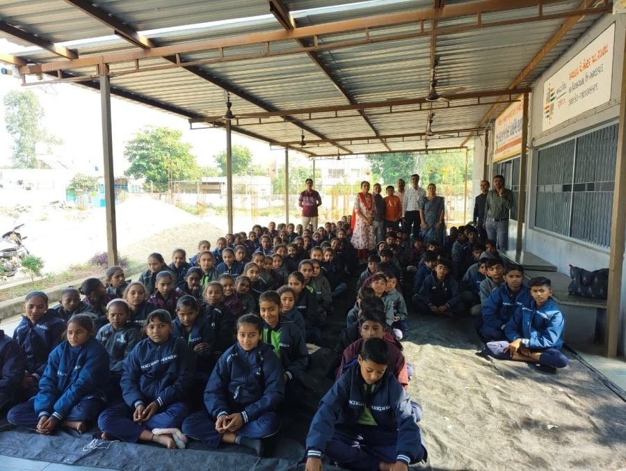Jacket Distribution, Shri Sachana Pay Center School, November 2025