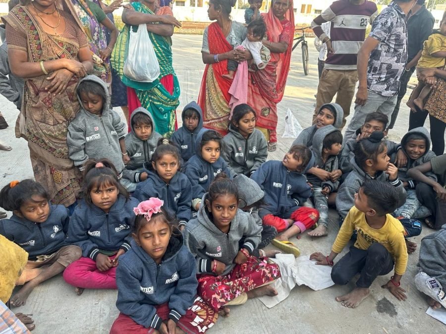 Jacket Distribution, Unjha, November 2025