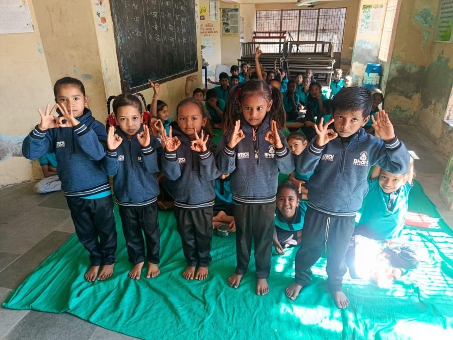 Jacket Distribution, Piprkui and Gajadhar Vasahat, December 2025