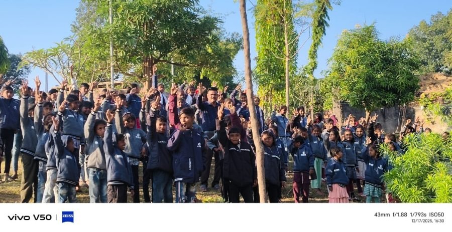 Jacket Distribution, Ranchhava Main Prathmik School, Dhanpur, December 2025