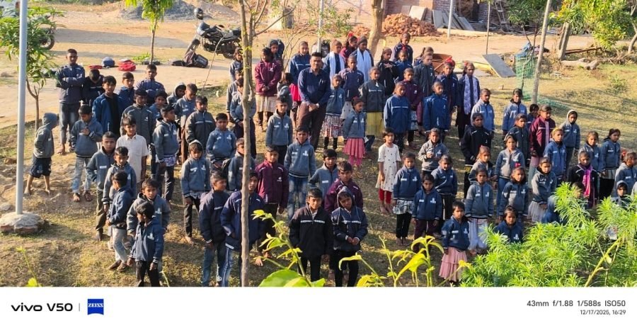 Jacket Distribution, Ranchhava Main Prathmik School, Dhanpur, December 2025