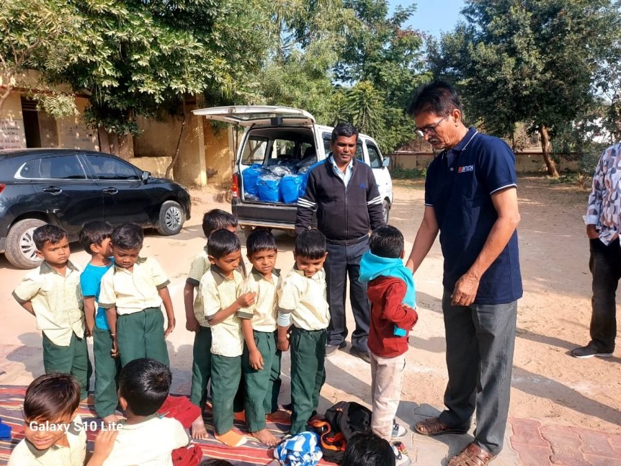 Jacket Distribution, Jaspura Prathmik School, Detroj, January 2026