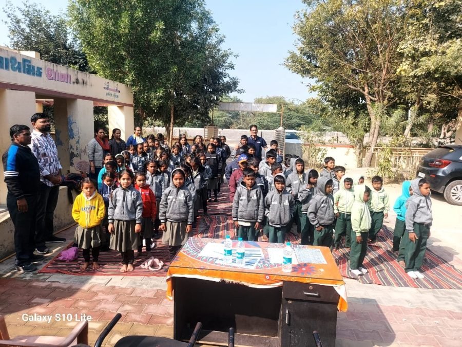 Jacket Distribution, Jaspura Prathmik School, Detroj, January 2026