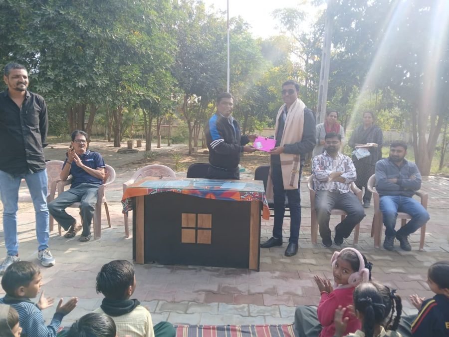 Jacket Distribution, Jaspura Prathmik School, Detroj, January 2026