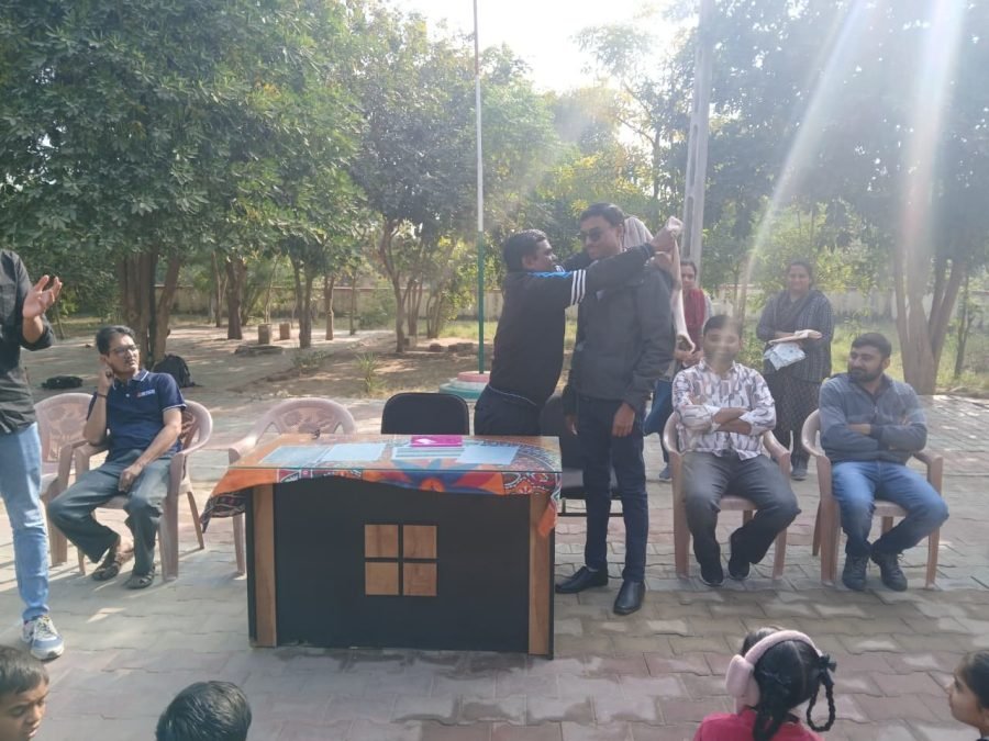 Jacket Distribution, Jaspura Prathmik School, Detroj, January 2026