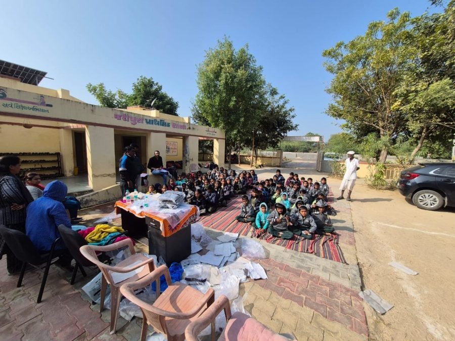 Jacket Distribution, Jaspura Prathmik School, Detroj, January 2026